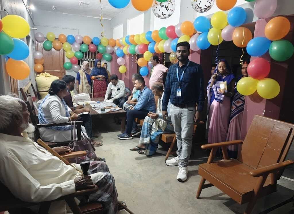 कसबा गांव में 300 लोगों की हुई ब्लड जांच