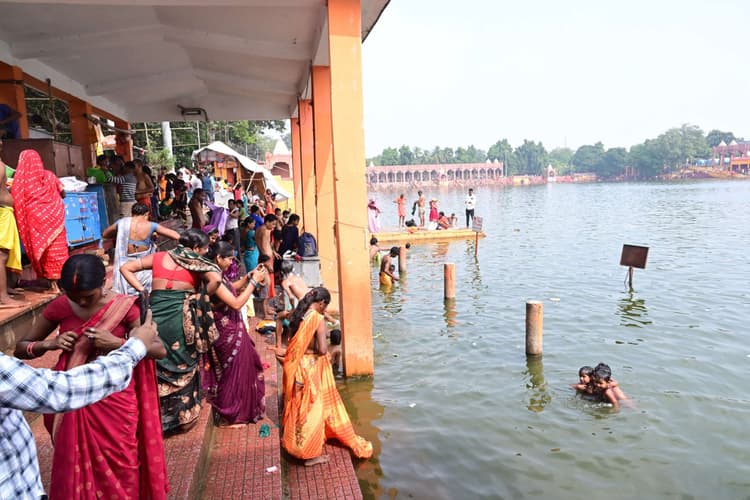 Deoghar News : आस्था और पवित्रता का पर्व छठ आज से, नहाय-खाय के साथ शुरू होगी सूर्य उपासना