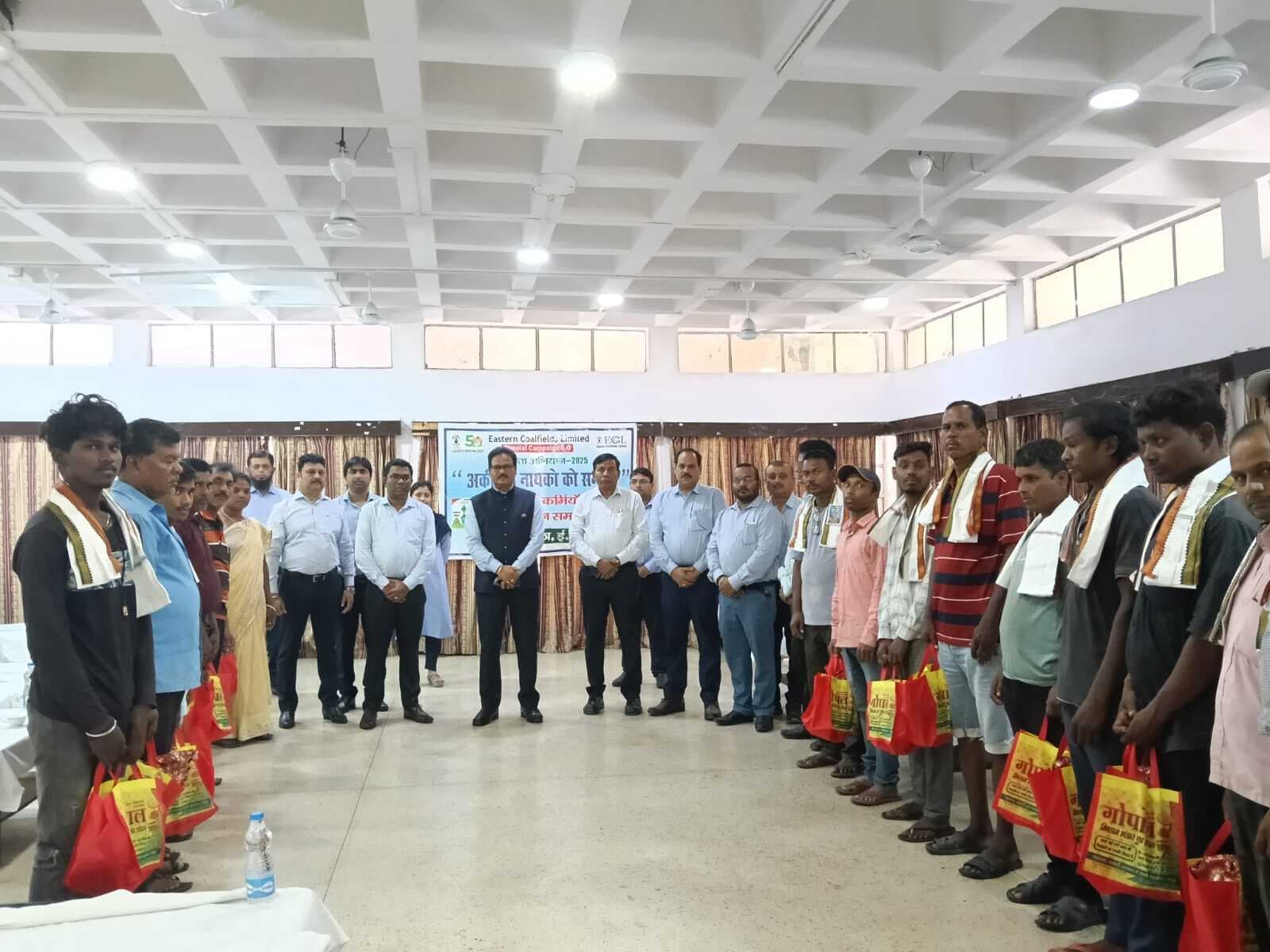 परियोजना के 20 संविदाकर्मी किये गये सम्मानित