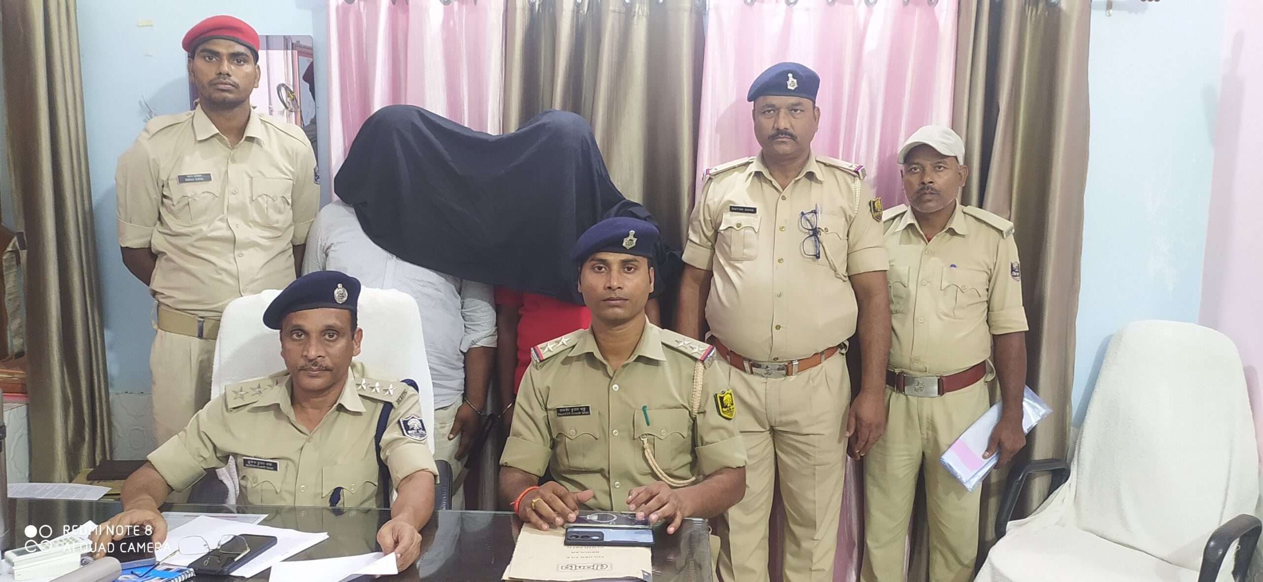 लूटकांड का उद्भेदन, दो अपराधी गिरफ्तार