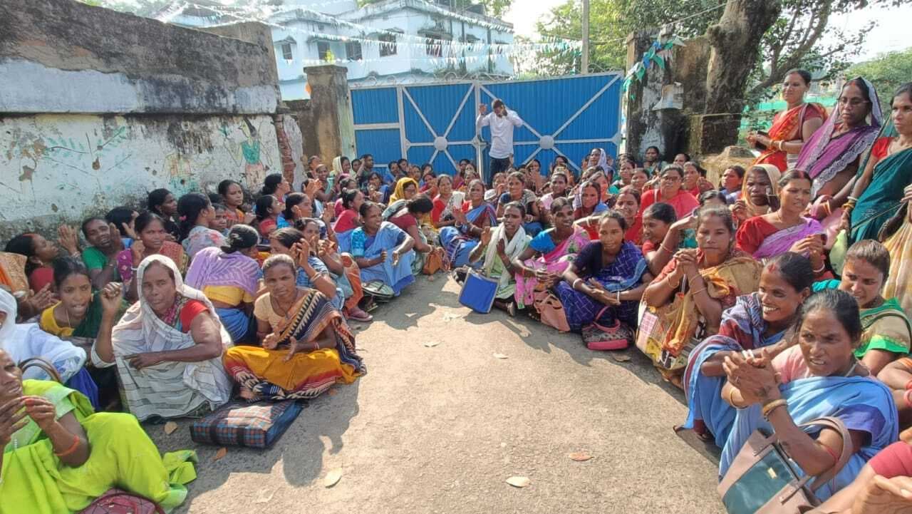 विभागीय वादाखिलाफी के विरुद्ध जलसहिया ने दिया धरना