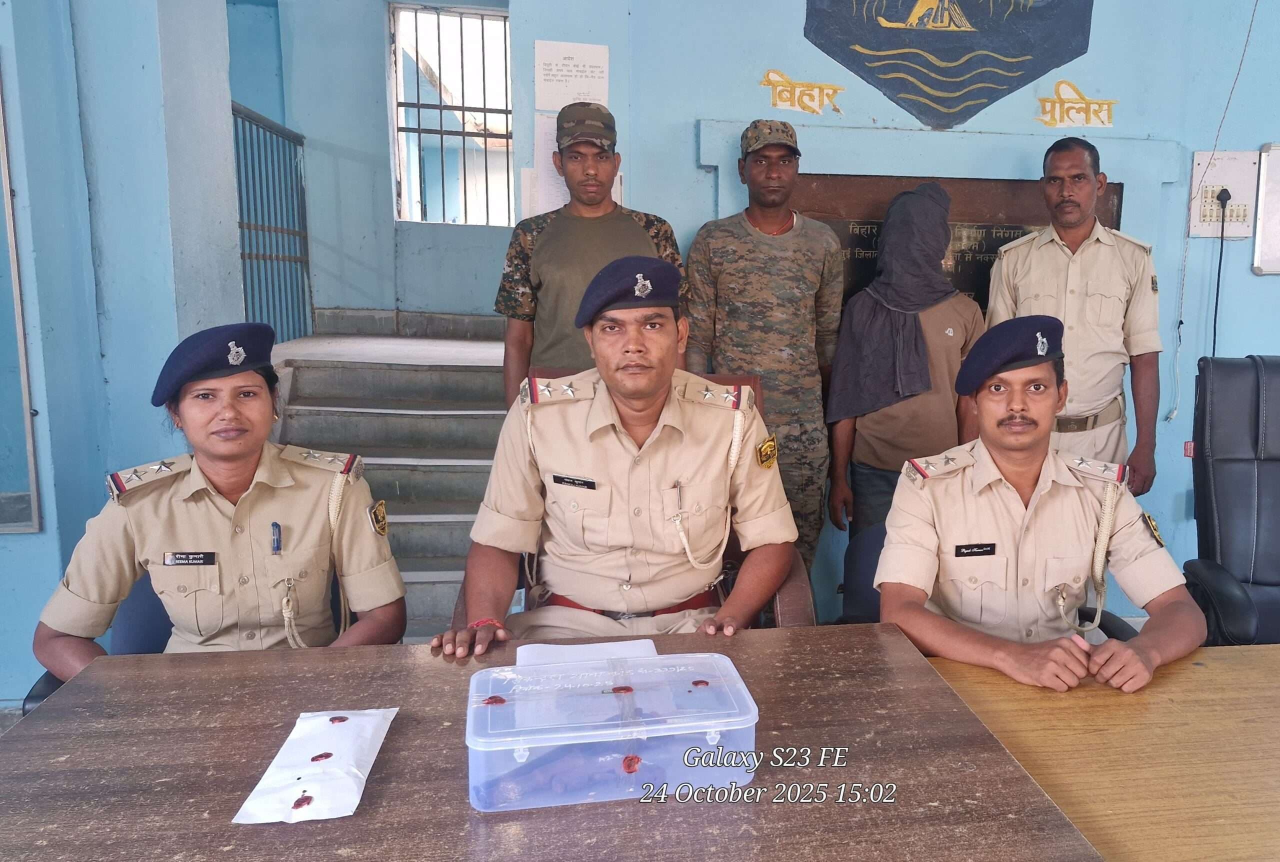 सिकंदरा पुलिस ने दो कट्टा के साथ युवक को किया गिरफ्तार