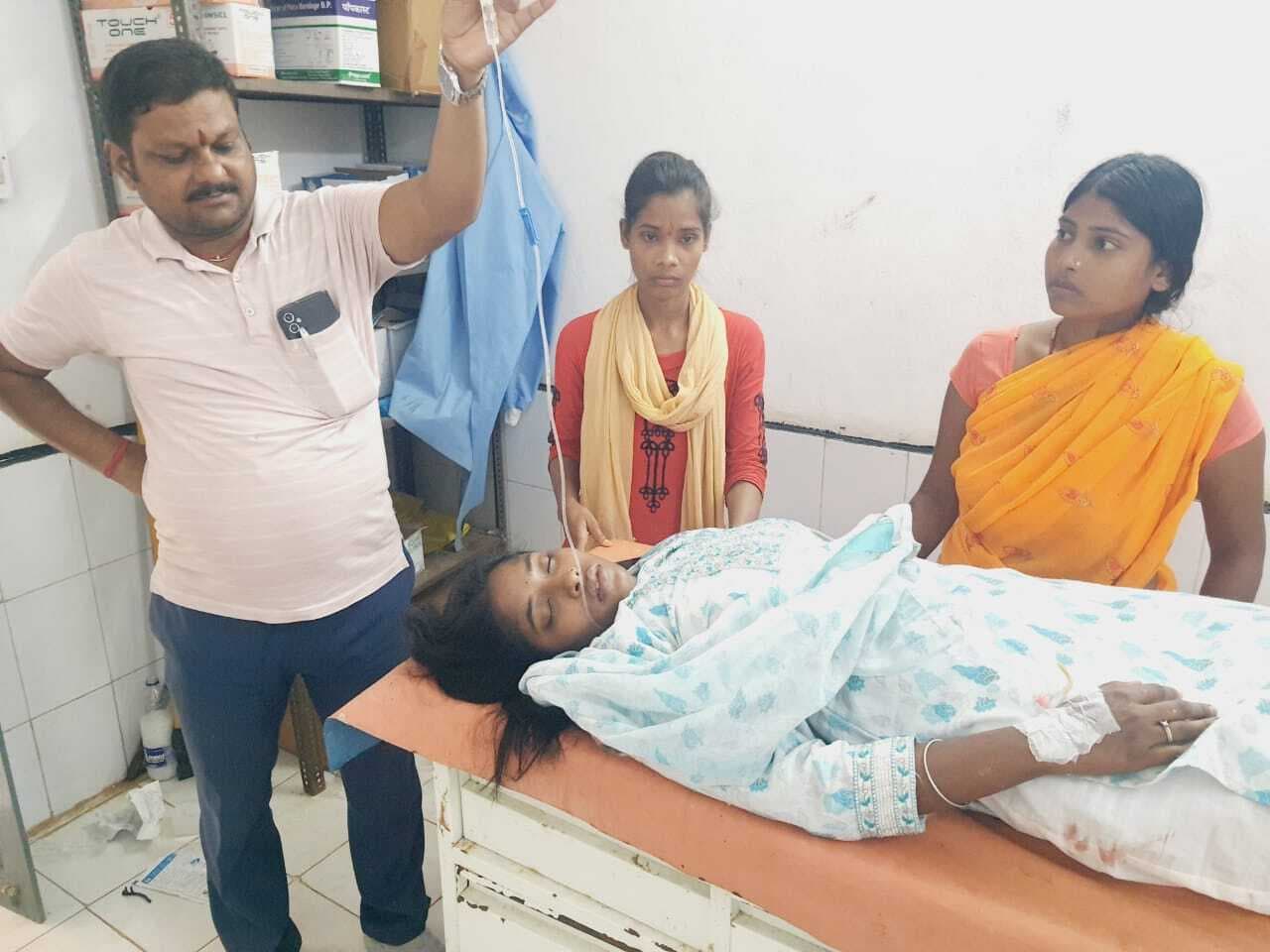 ऑटो दुर्घटना में छात्रा व वृद्ध गंभीर रूप से घायल, दोनों रेफर