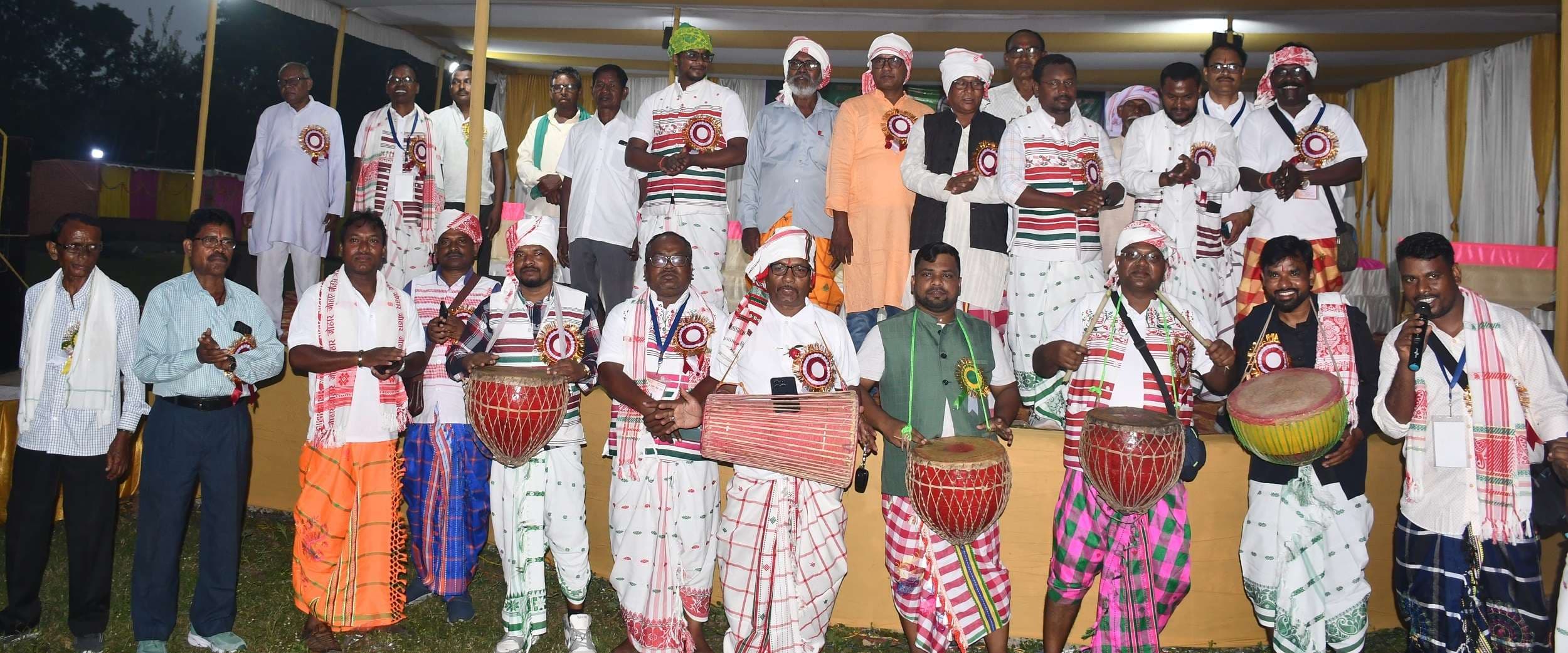 Bokaro News : दिशोम सोहराय महोत्सव : सुख-शांति की कामना व अच्छी पैदावार की हुई प्रार्थना