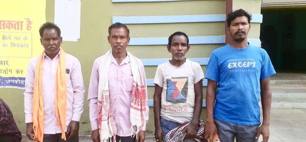 East Singhbhum News : पोस्टमार्टम के बाद विधवा का शव परिजनों को सौंपा