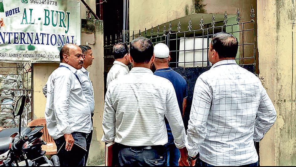 पार्क स्ट्रीट : होटल के कमरे में युवक की हत्या पलंग के बॉक्स में शव छिपा कर भागे साथी