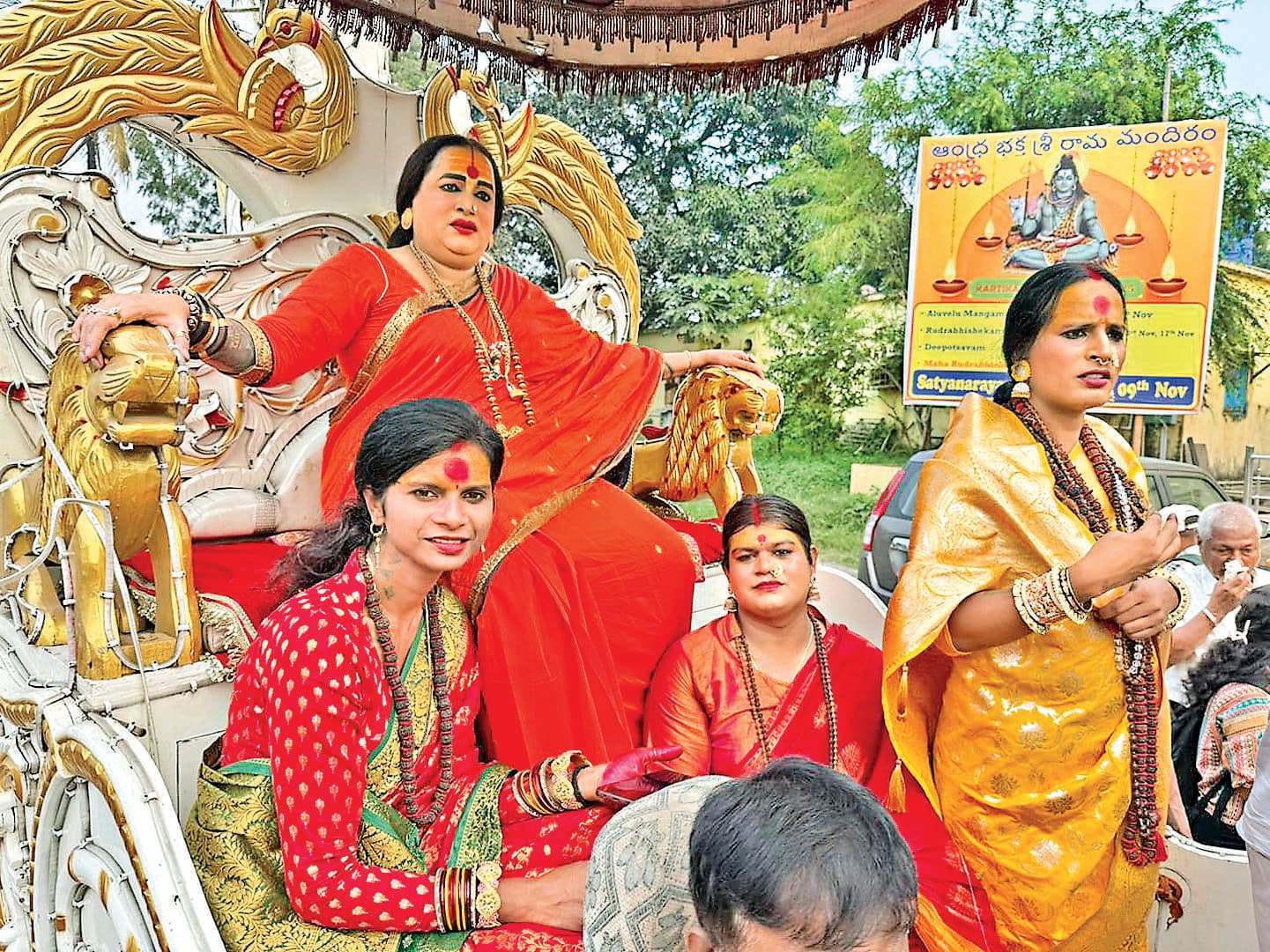 Jamshedpur News : लौहनगरी में अर्धनारीश्वर और मां भगवती का भव्य मंदिर बने