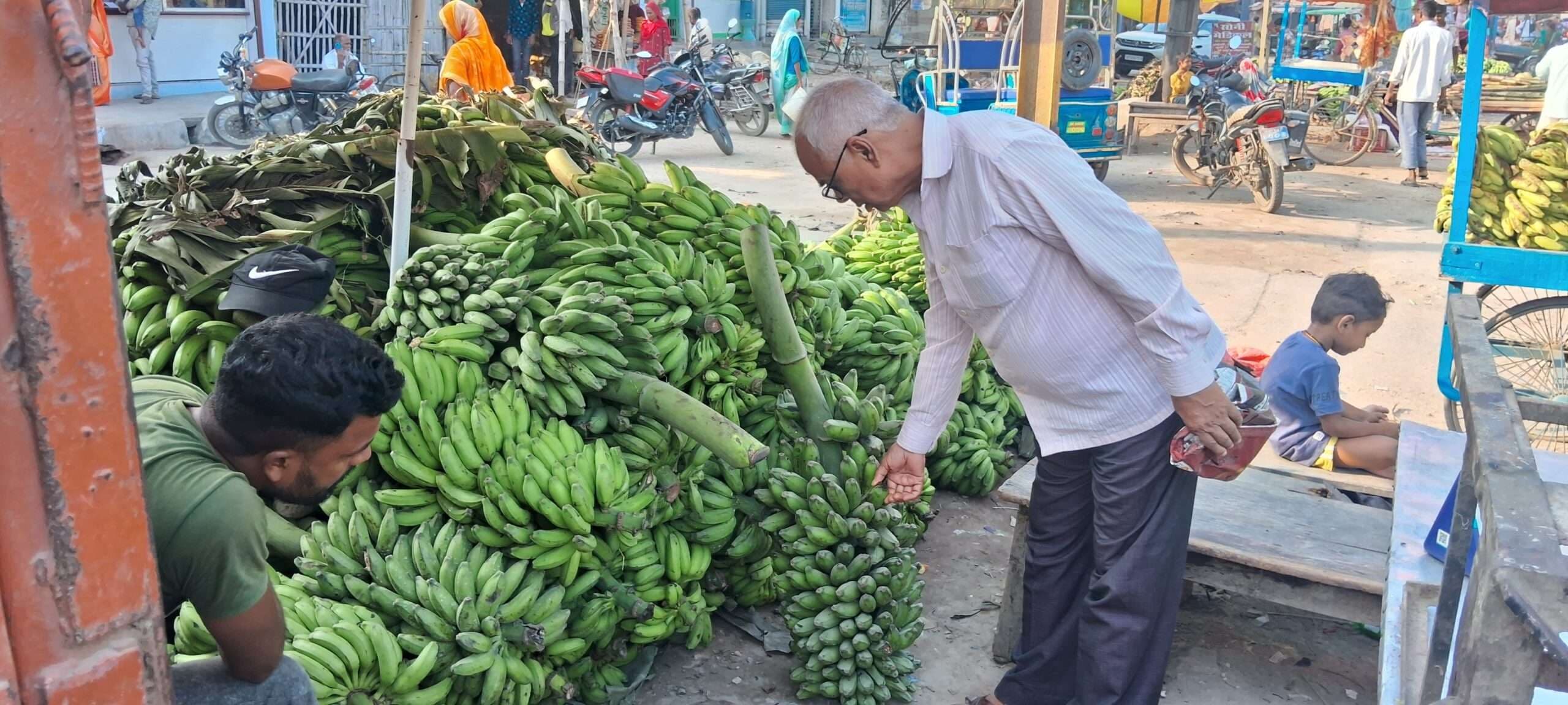 खरना आज, छठ गीतों से भक्तिमय हुआ माहौल