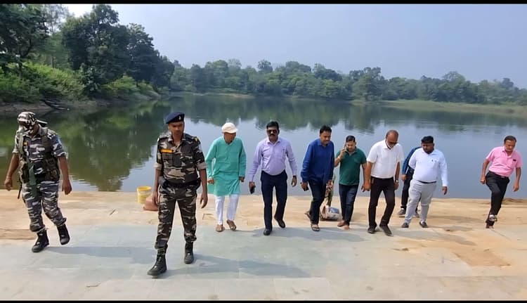 एसडीएम ने बुंडू के छठ घाटों का निरीक्षण किया