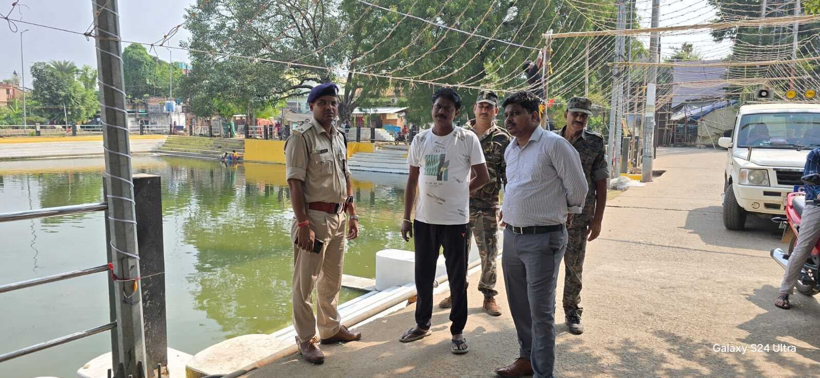 अंचल अधिकारी ने छठ घाटों का किया निरीक्षण