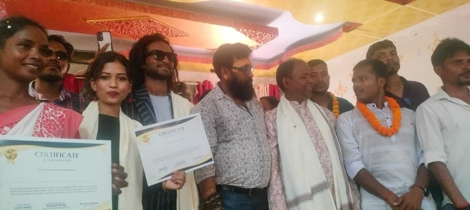 मीट अप में सम्मानित किये गये क्रियेटर्स