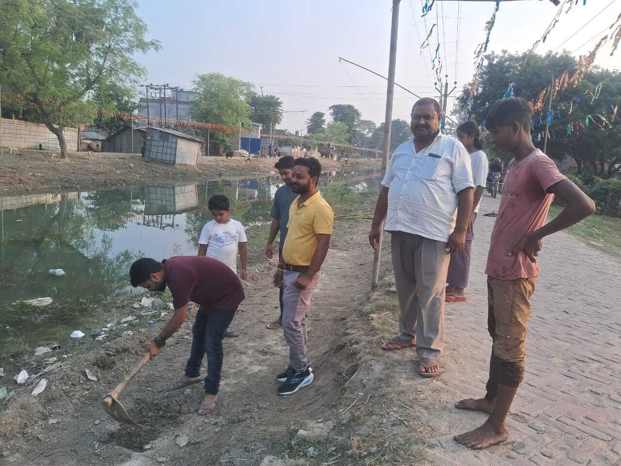 छठ घाटों की सफाई अभियान चलाया