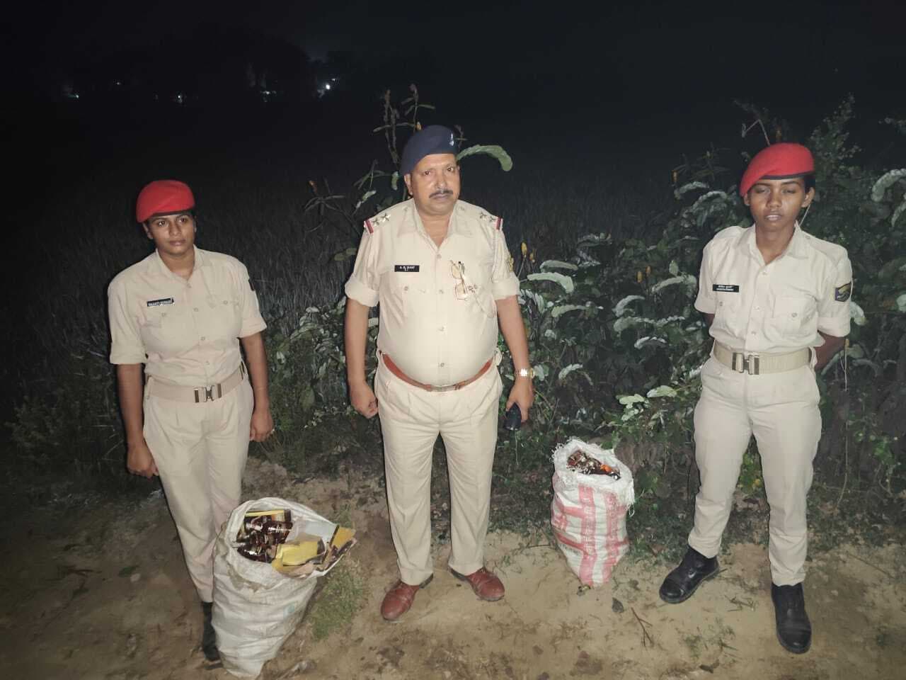 183 बोतल नेपाली शराब बरामद, तस्कर फरार