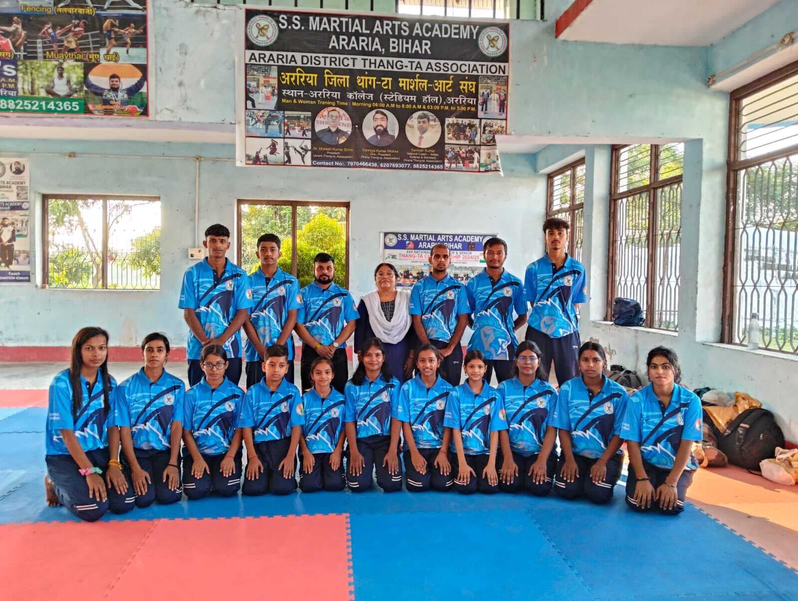 अररिया थांग-टा टीम के 17 खिलाड़ी गोवा रवाना