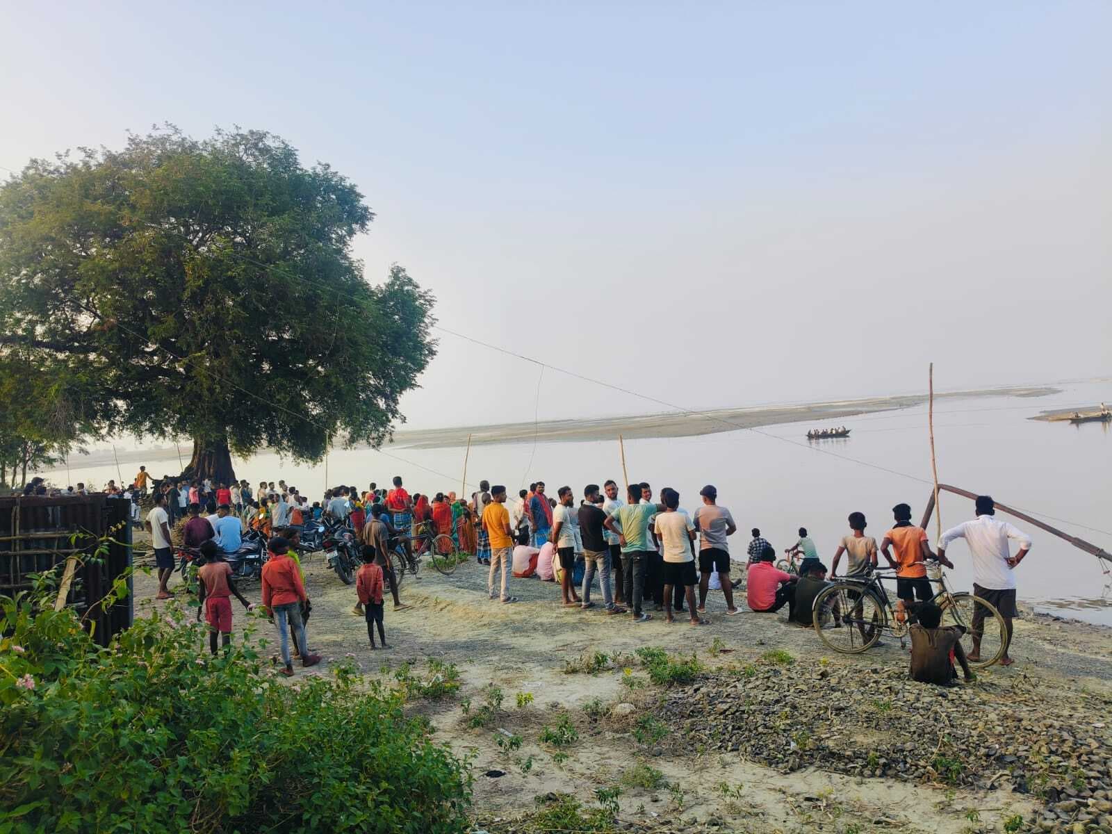 तीन महीने में गंगा में डूबने से 15 लोगों की गयी जान, जिले में एनडीआरएफ की टीम की मांग हुई तेज