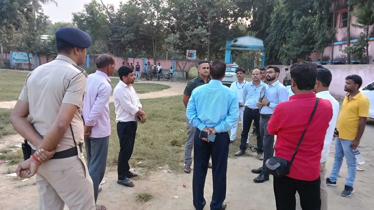 जेनरल ऑब्जर्वर ने डिस्पैच सेंटर व बूथों का किया निरीक्षण