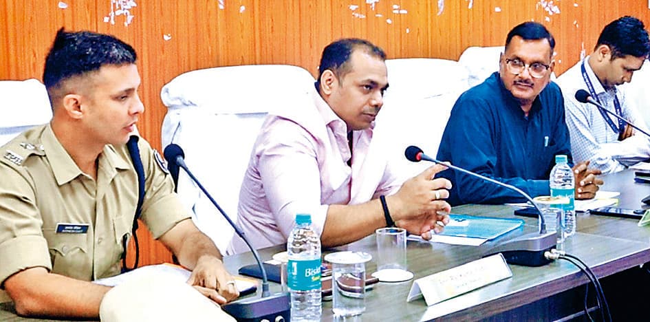 Gopalganj News : जिले के सभी बूथों पर अर्धसैनिक बलों की होगी तैनाती, भयमुक्त होगा चुनाव