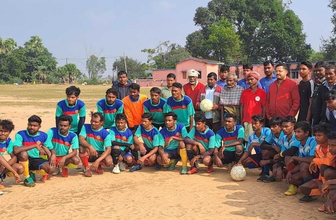 East Singhbhum News : बरसोल : फाइनल में कादोकोटा को हराकर जांठकांटा चैंपियन