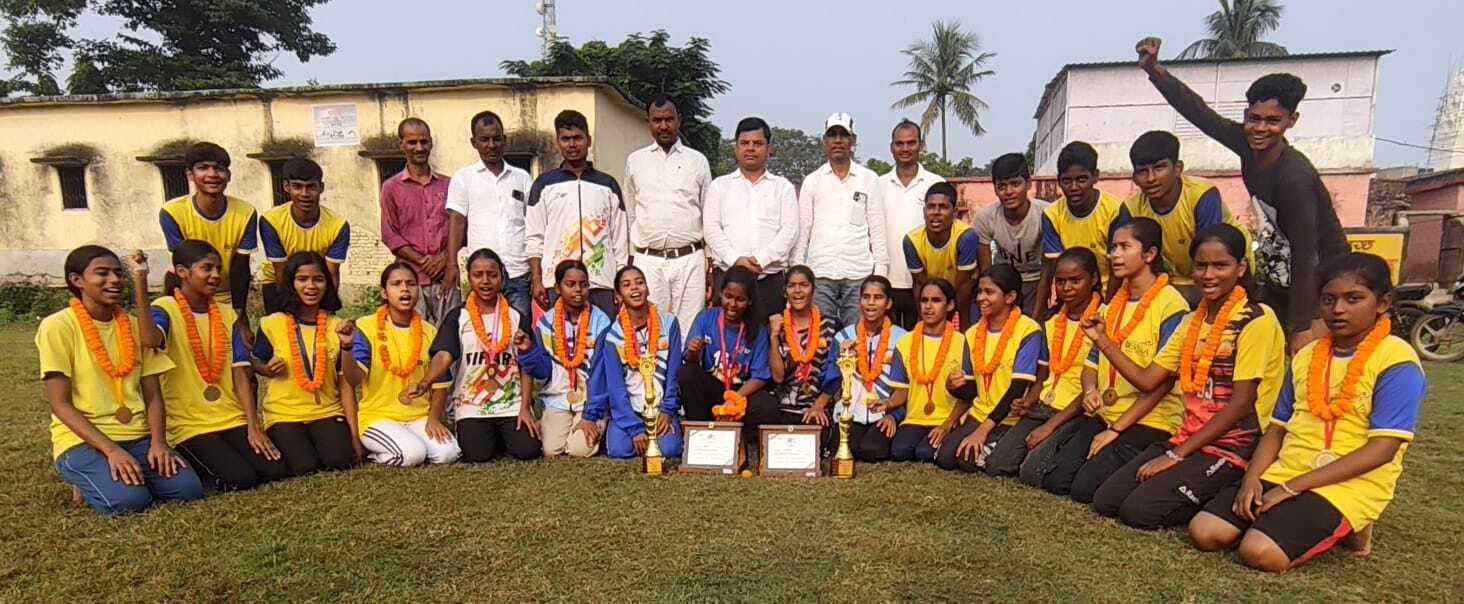 खो-खो, वुशु व कराटे खिलाड़ियों को किया सम्मानित