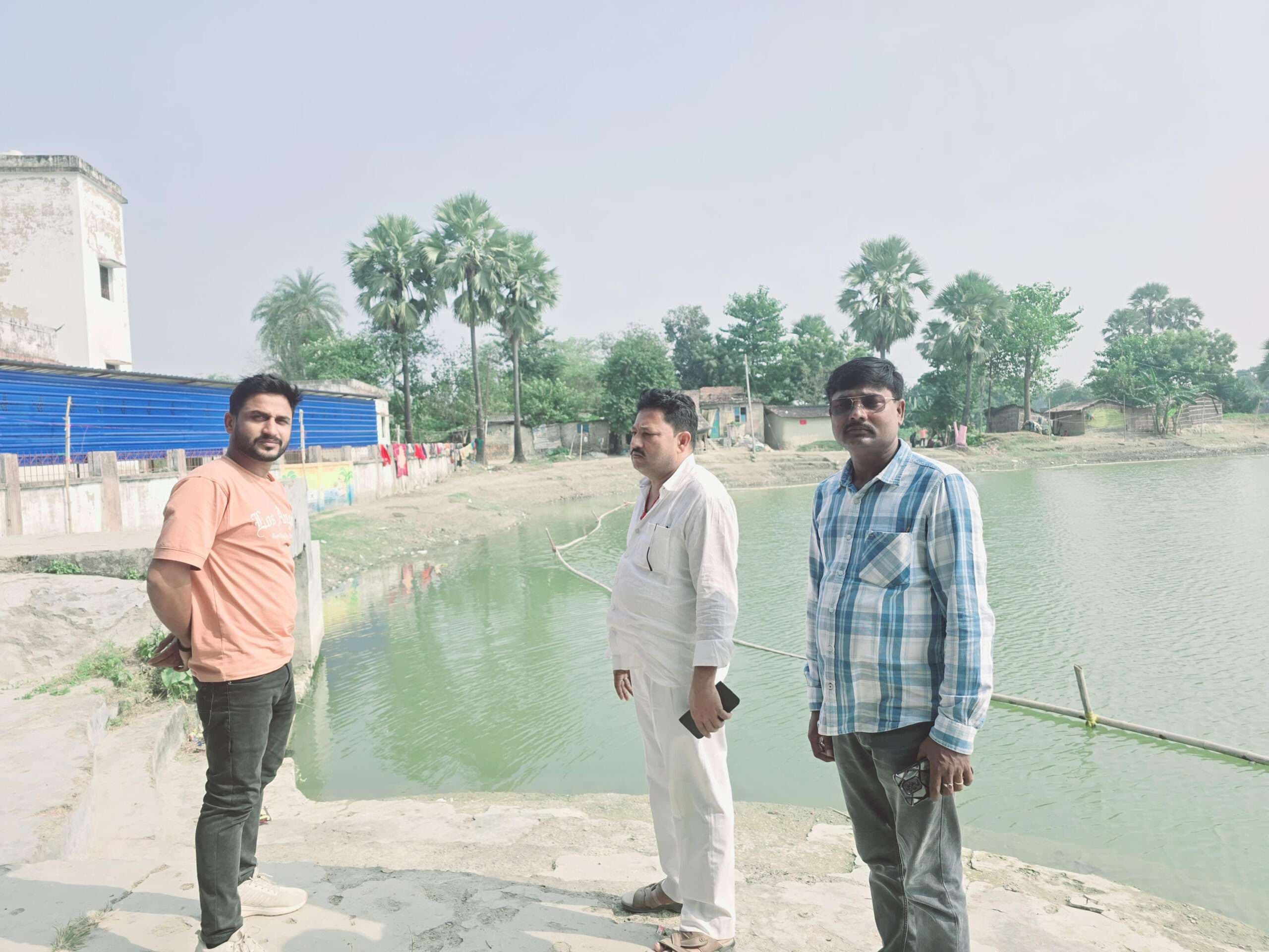 Samastipur News:मुख्य पार्षद प्रतिनिधि ने किया छठ घाटों का निरीक्षण