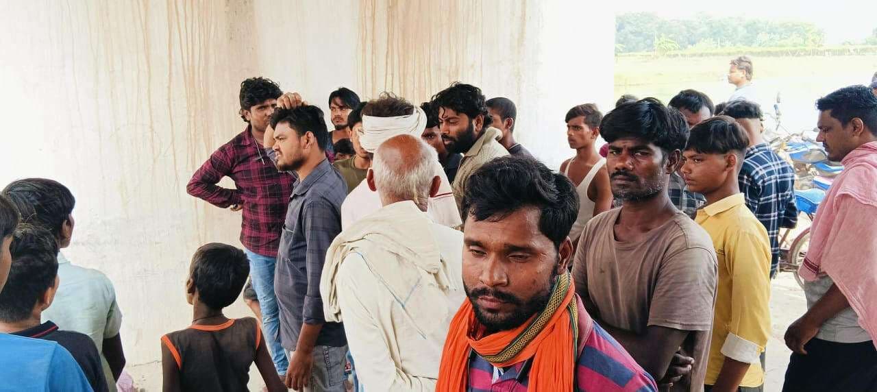 Samastipur News:धनहर में ट्रेन से गिरकर अधेड़ की मौत