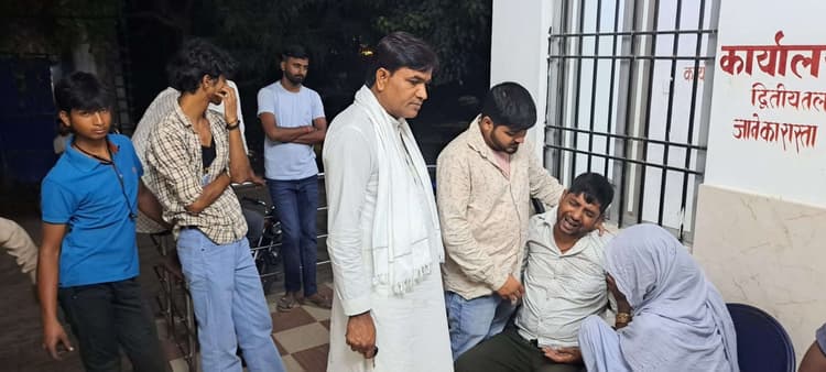 सड़क दुर्घटना में किशोर की मौत, परिजनों में चीत्कार
