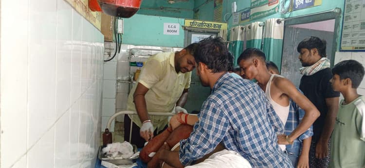 कार की ठोकर से साइकिल सवार घायल