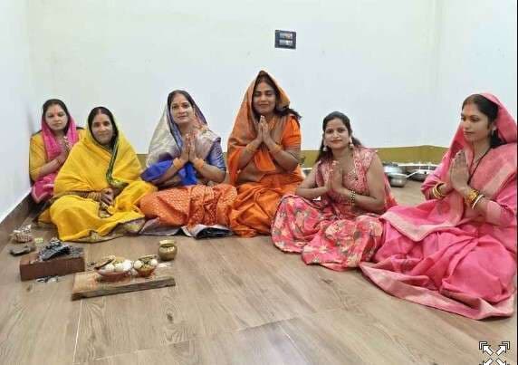 Giridih News :सकल जग तारिणी हे छठी माता, सभक शुभ कारिणी...