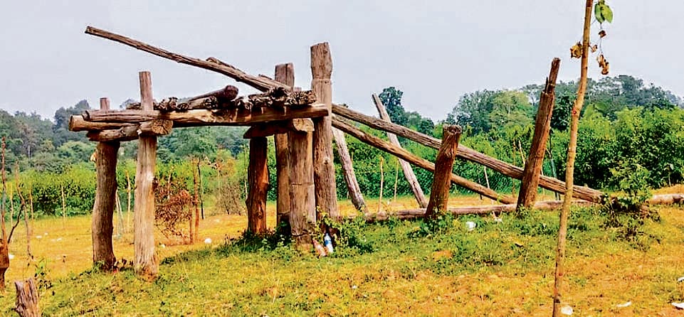 Chaibasa News : हंसाबेड़ा में 90 साल से लगातार लग रहा इंदमेला