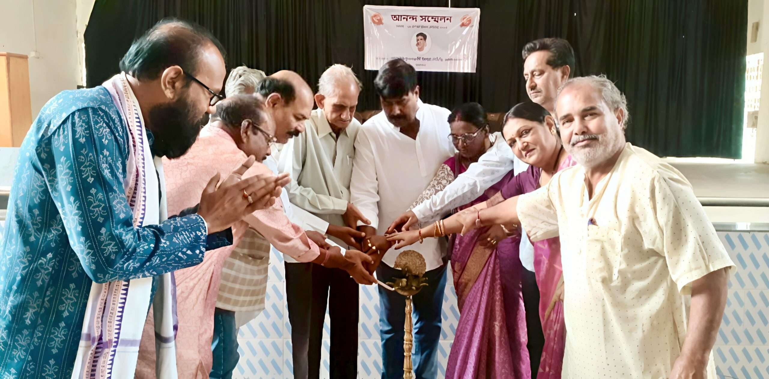 East Singhbhum News : झारखंड में साजिशन बांग्ला भाषा को हाशिये पर धकेला गया : तापस