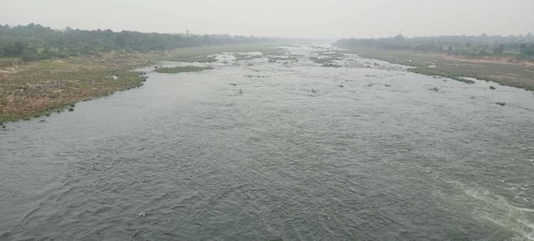 East Singhbhum News : गालूडीह छठ घाट पर गंगा आरती आज