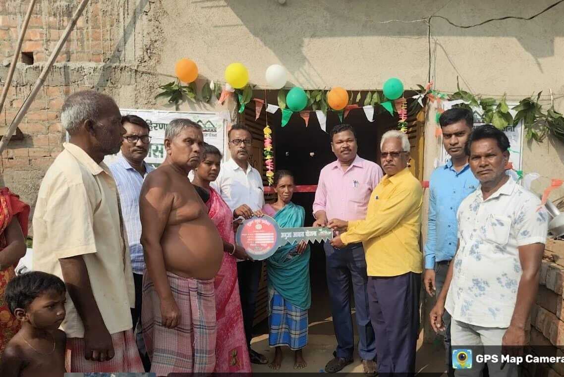 250 लाभुकों को अबुआ आवास में कराया गया गृह प्रवेश