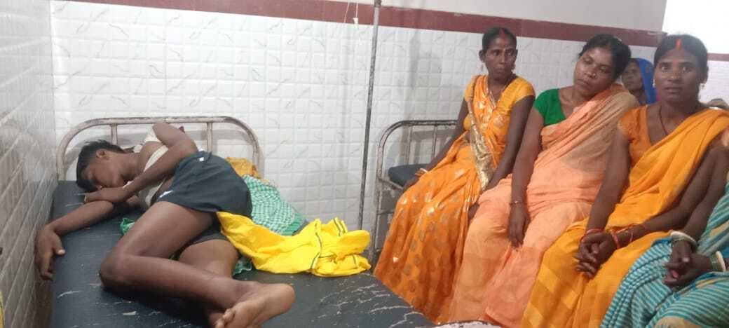 ट्रेन की चपेट में आने से दो किशोरों की मौत, एक जख्मी