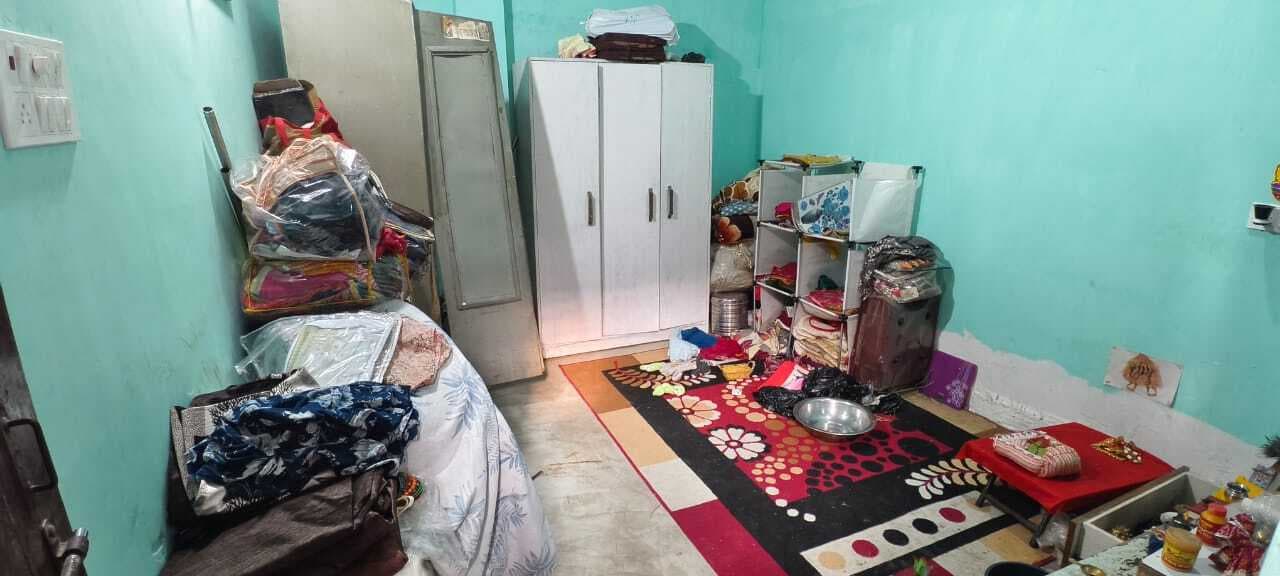 छठ घाट गये गृह स्वामी के घर में चोरी, 3.5 लाख नकद सहित कीमती जेवरात गायब