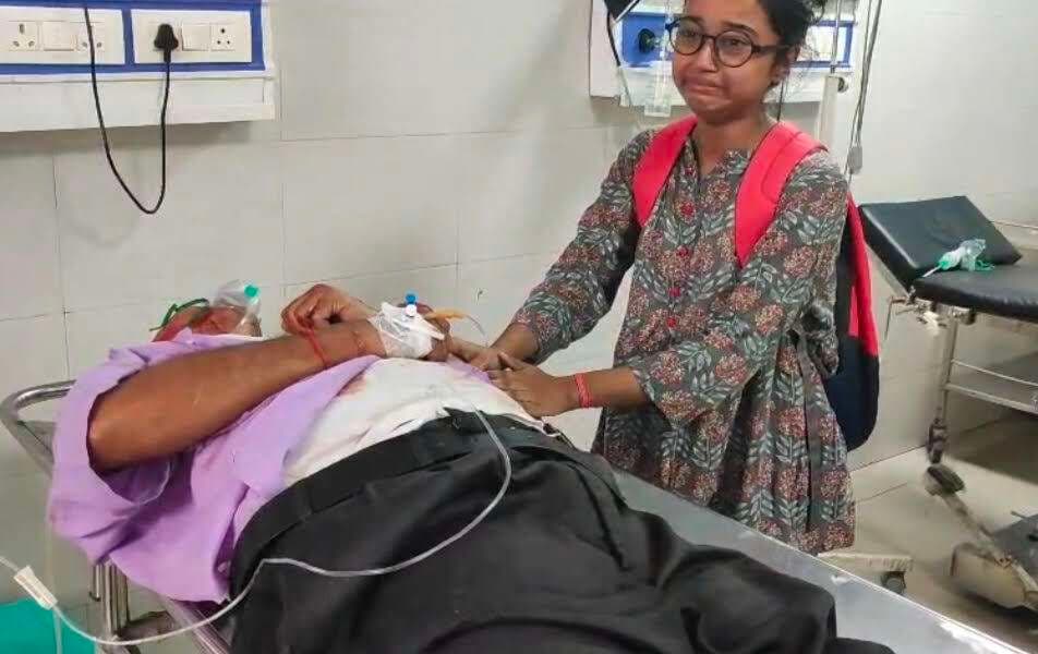 ऑटो और स्कूटी की भिड़ंत में रिटायर फौजी जख्मी, रेफर