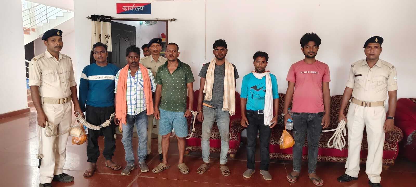 करमाटांड़ में जुआ खेलते सात जुआरी गिरफ्तार, भेजे गये जेल