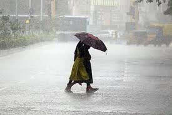 Ranchi News: झारखंड में मोंथा का असर शुरू, रांची में झमाझम बारिश