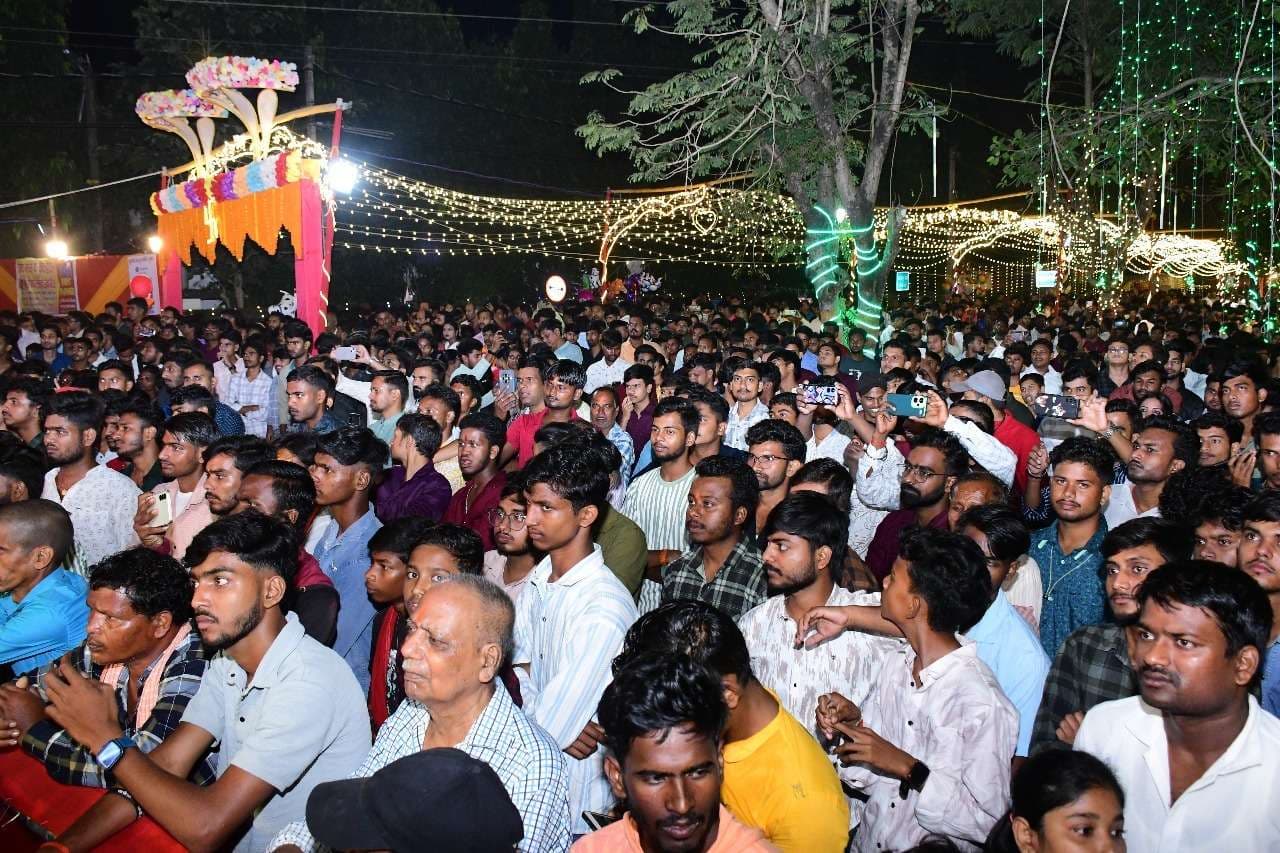 खूंटाबांध में छठ के अवसर पर भक्ति जागरण कार्यक्रम आयोजित, डीसी ने किया शुभारंभ