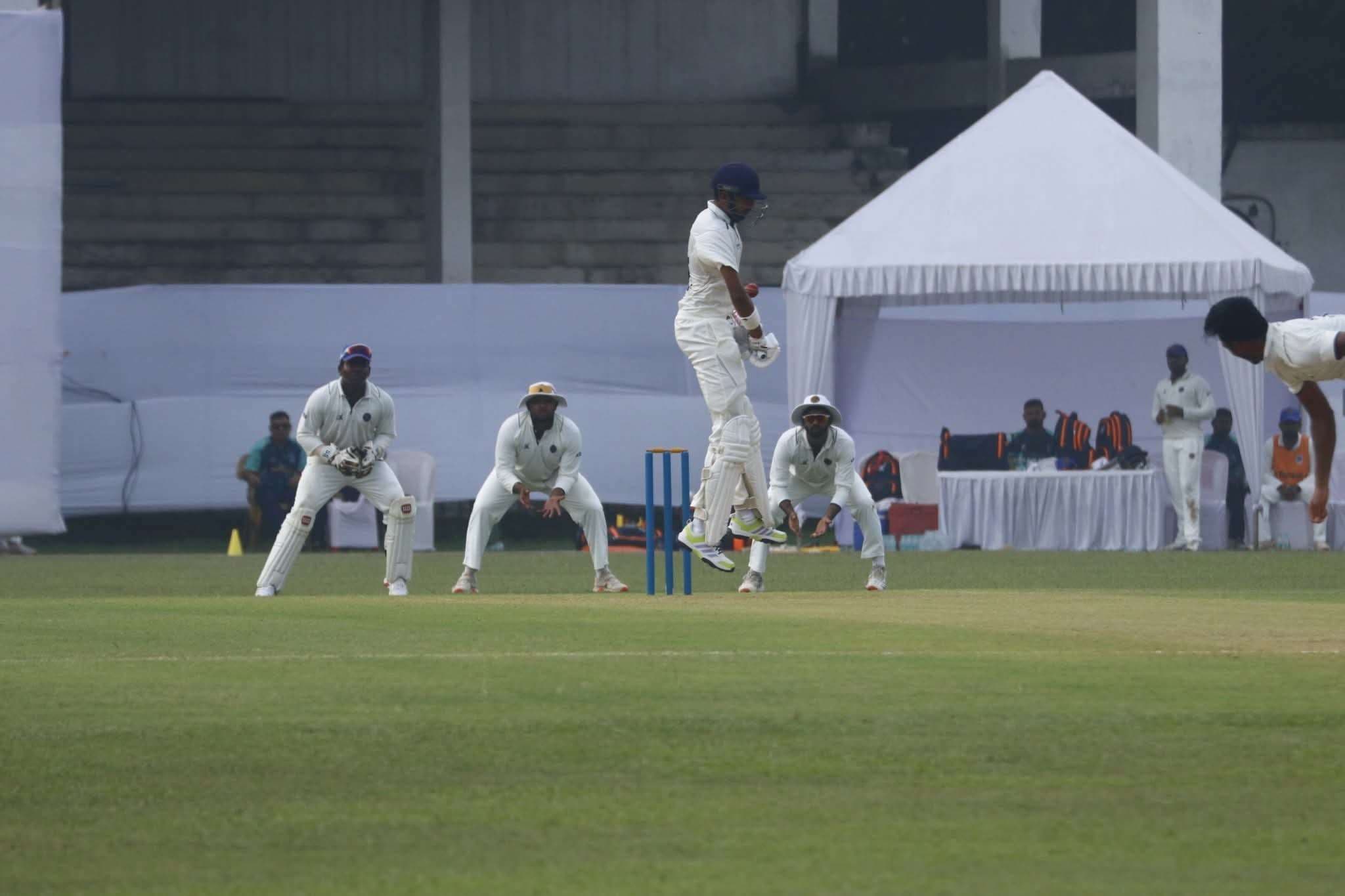 co ck naidu trophy jharkhand vs punjab match keenan: पंजाब की टीम ने झारखंड पर कसा शिकंजा