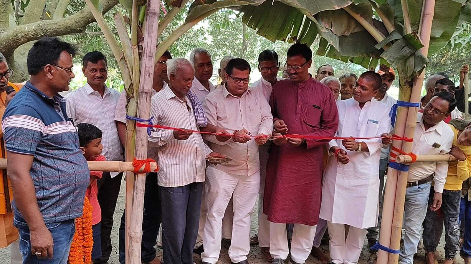 छठ महापर्व के अवसर पर रामधुनी यज्ञ का हुआ आयोजन