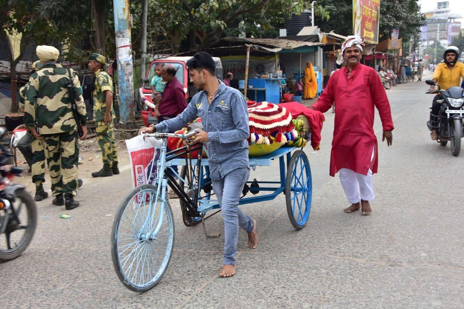 Darbhanga News: उगू हे सुरूज भेल भोर भिनसरवा अरघ के बेरबा हे...