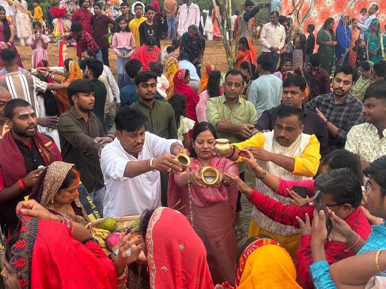 Giridih News: कोल्हा गोल्गो के थारीधाम और अटका में मेले में उमड़े लोग