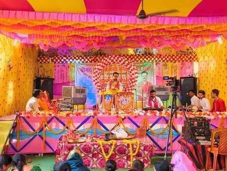 श्रीमद् भागवत कथा में भगवान विष्णु के अवतारों का किया वर्णन