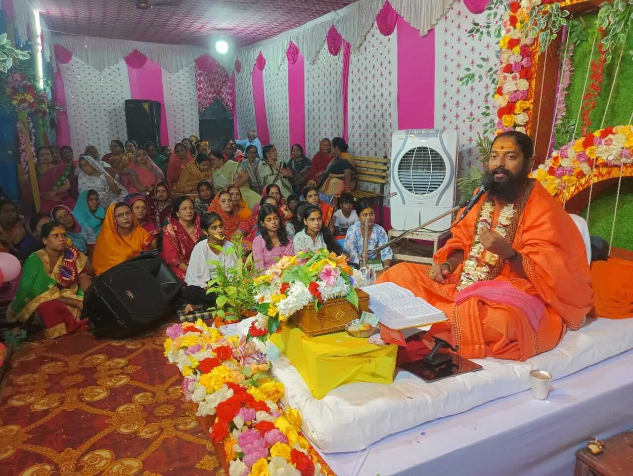 East Singhbhum News : शिव-पार्वती विवाह का प्रसंग सुन भाव विभोर हुए श्रद्धालु