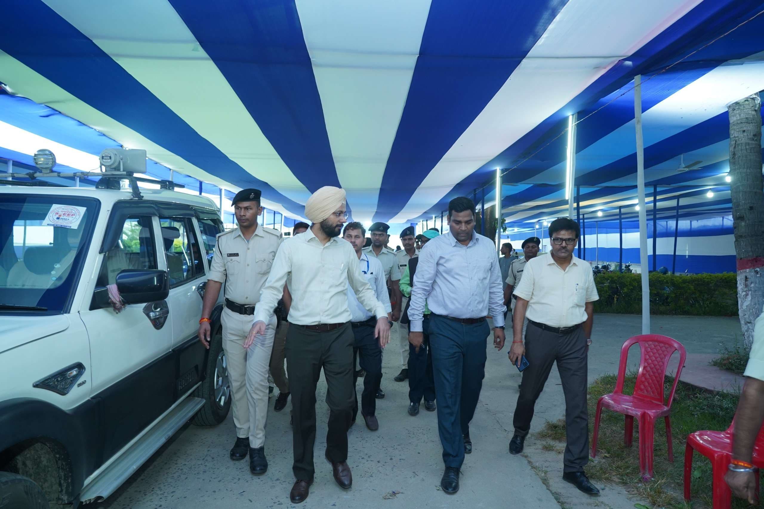 भारत निर्वाचन आयोग के निर्देशानुसार समयसीमा के भीतर पूर्ण होगा चुनाव : डीएम