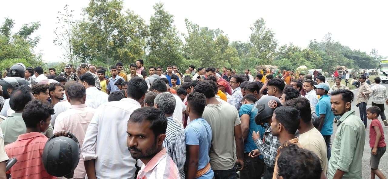 वाहन ने ऑटो में मारी टक्कर, चालक की मौत