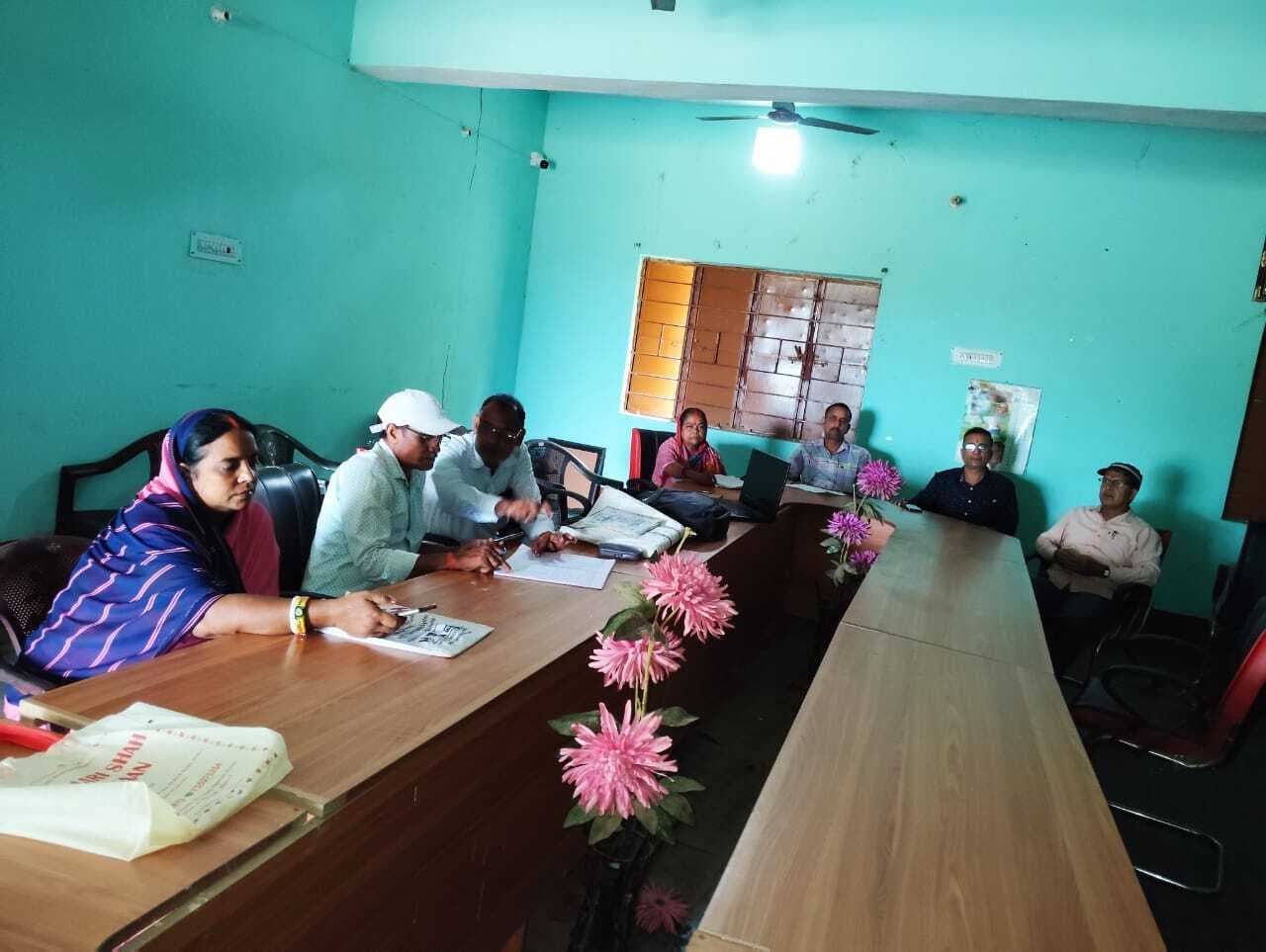 वोटरों का शत प्रतिशत मैपिंग करायें : बीडीओ