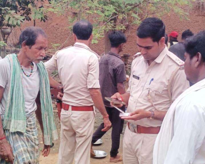 पुत्र ने कुल्हाड़ी से पिता की हत्या की, नशे में दिया वारदात को अंजाम