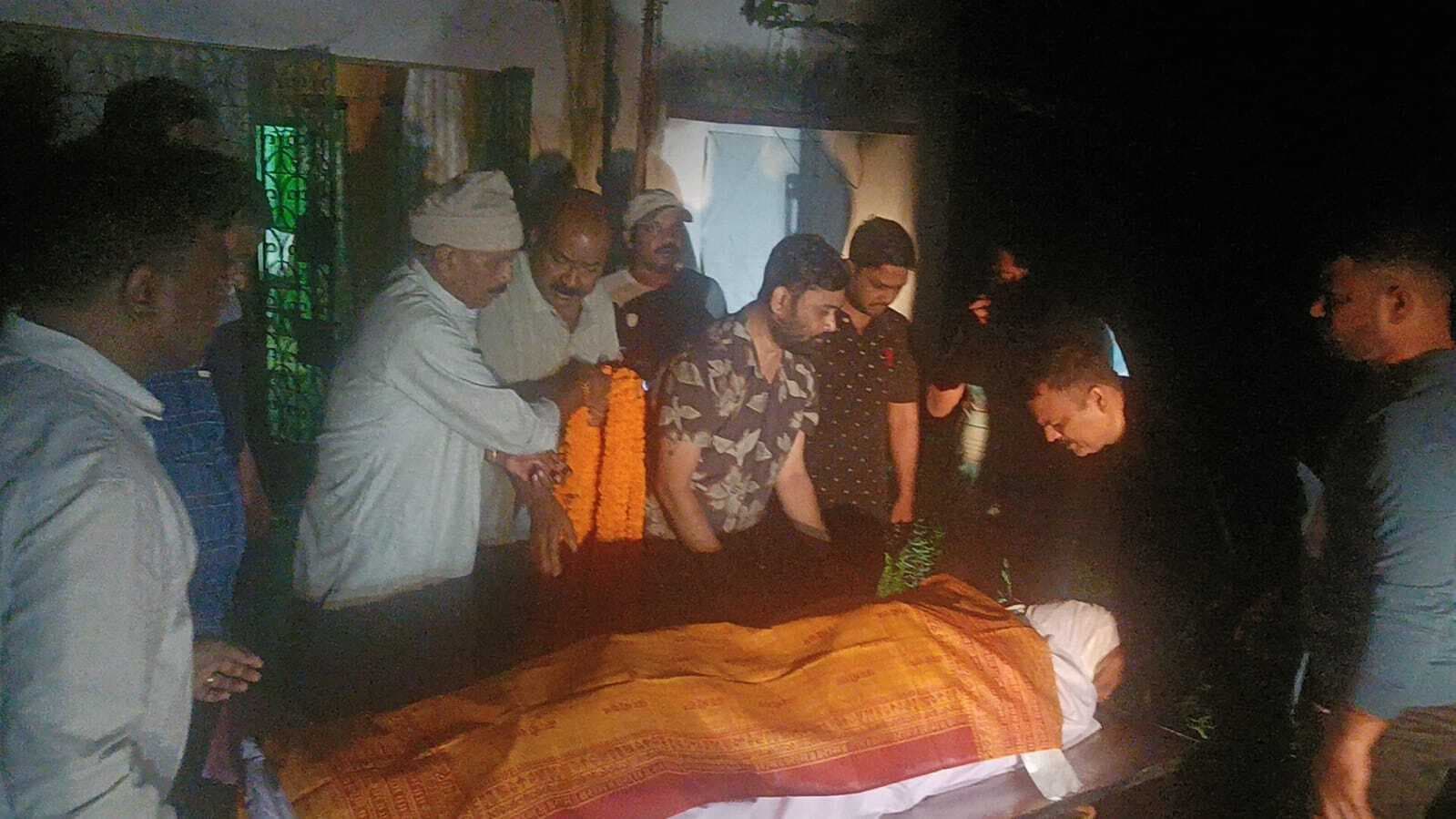जामताड़ा में डीटीओ प्रवीण चौधरी को दी गयी श्रद्धांजलि