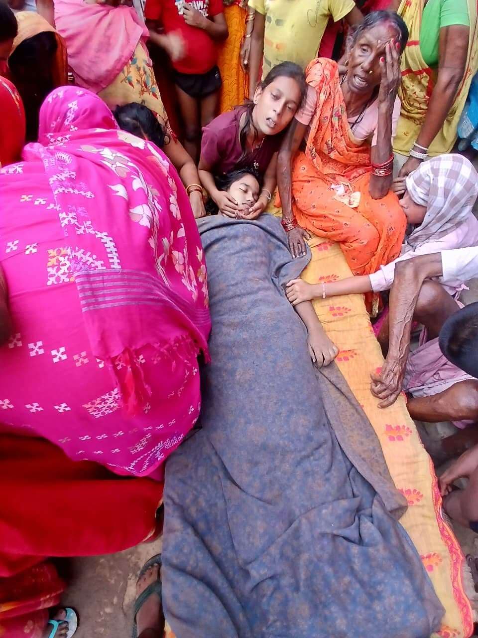 कुएं में डूबने से 14 वर्षीय छात्रा की मौत, गांव में मातम का माहौल